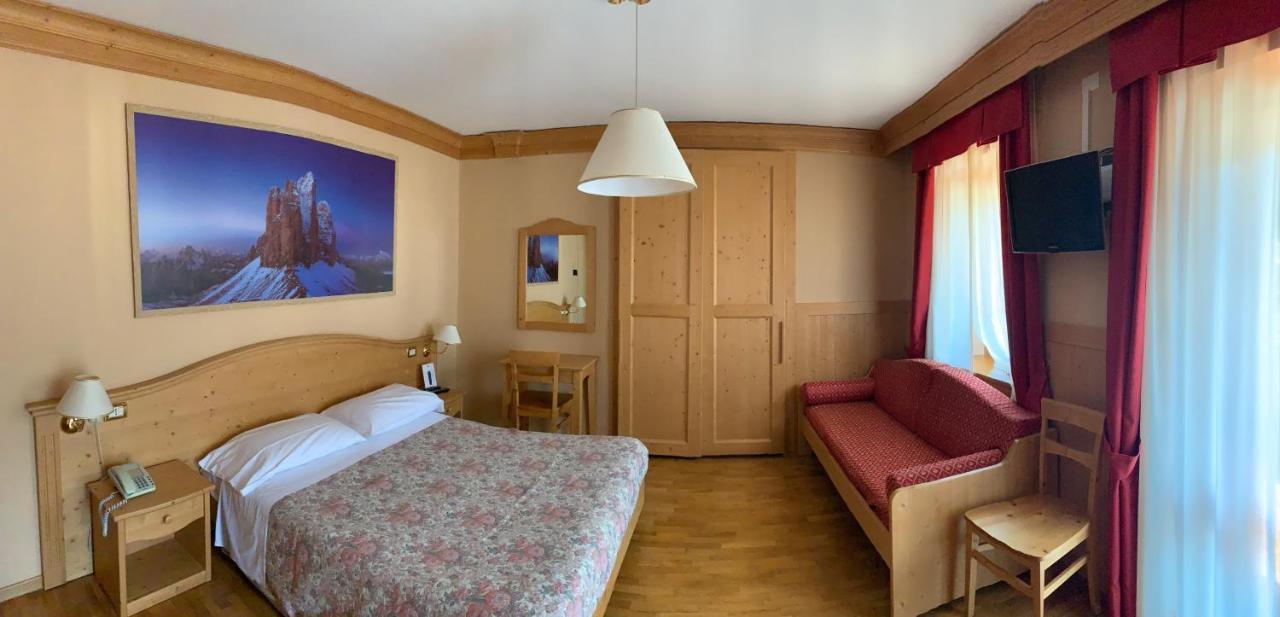 Albergo Garni Ajarnola เอารอนโซ ดิ คาโดเร ภายนอก รูปภาพ
