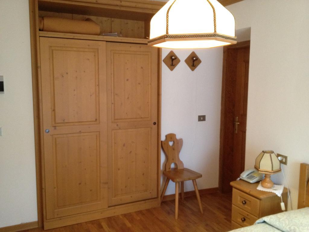Albergo Garni Ajarnola เอารอนโซ ดิ คาโดเร ภายนอก รูปภาพ