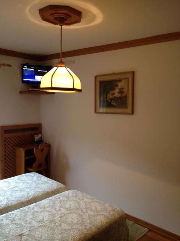 Albergo Garni Ajarnola เอารอนโซ ดิ คาโดเร ห้อง รูปภาพ